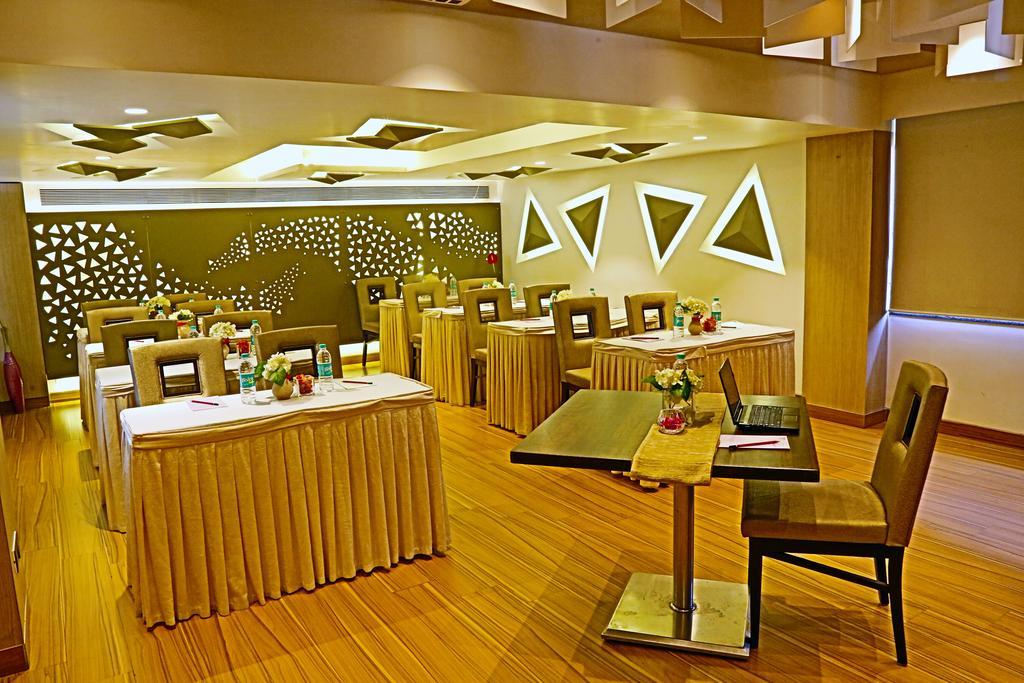 东方住宿酒店 孟买 外观 照片